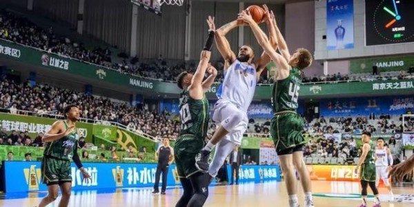 新葡萄8883官网AMG-赵睿24分4板6助 北汽男篮90-88险胜同曦 赵柏清17分
