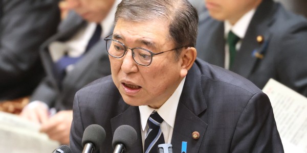 9月3日中国阅兵，欧美发达国家的领导人，为何选择集体缺席？